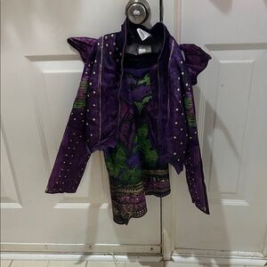 Descendants costume